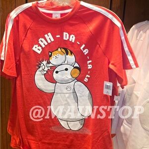 DISNEY PARKS BAYMAX & MOCHI RED SHIRT 2026 DCA